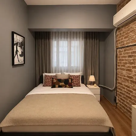 Designer - Ac - Balcony - Walk To Taksim *