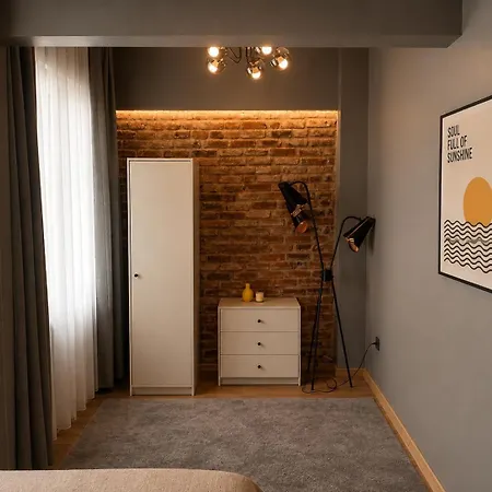 Designer - Ac - Balcony - Walk To Taksim Daire