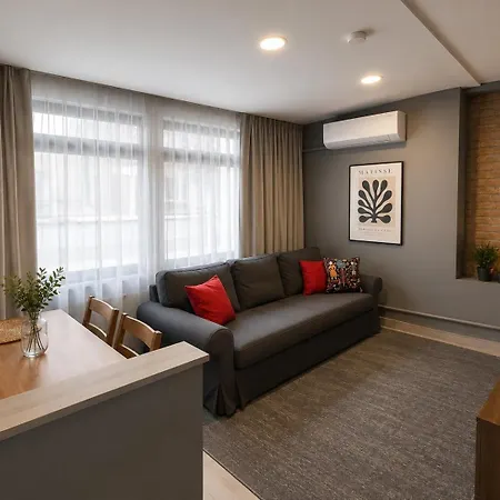 Designer - Ac - Balcony - Walk To Taksim