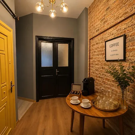 Daire Designer - Ac - Balcony - Walk To Taksim İstanbul
